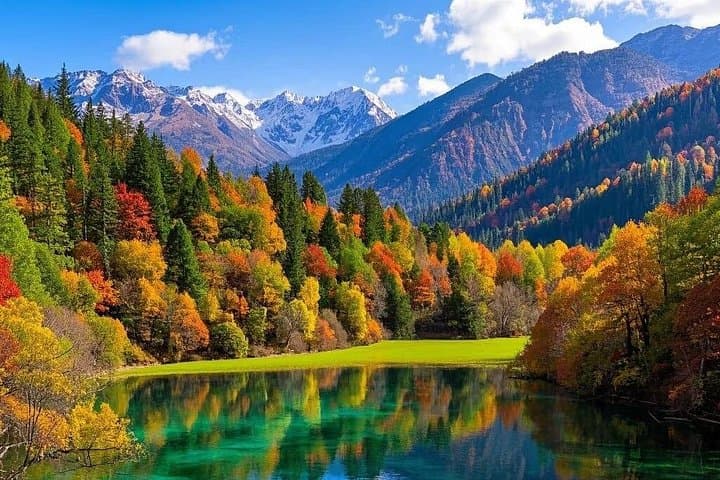 Huanglong Valley & Jiuzhaigou 2-Day Private Tour: Travertine Pools, Lakes & Waterfalls photo 4