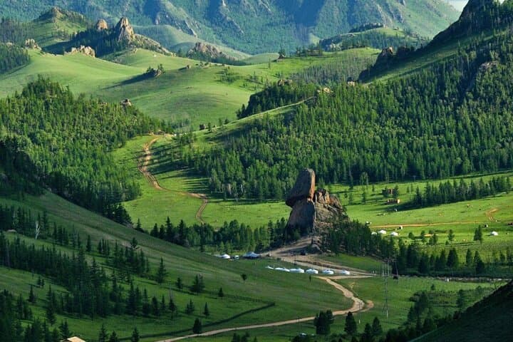 3-Day Horse Trekking in Terelj National Park: Princess Temple, Nomads & Chinggis Statue