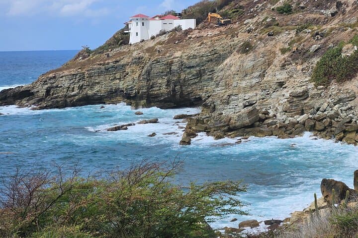 St. Maarten Full-Day Island Sightseeing Tour — One Island, Two Nations photo 2