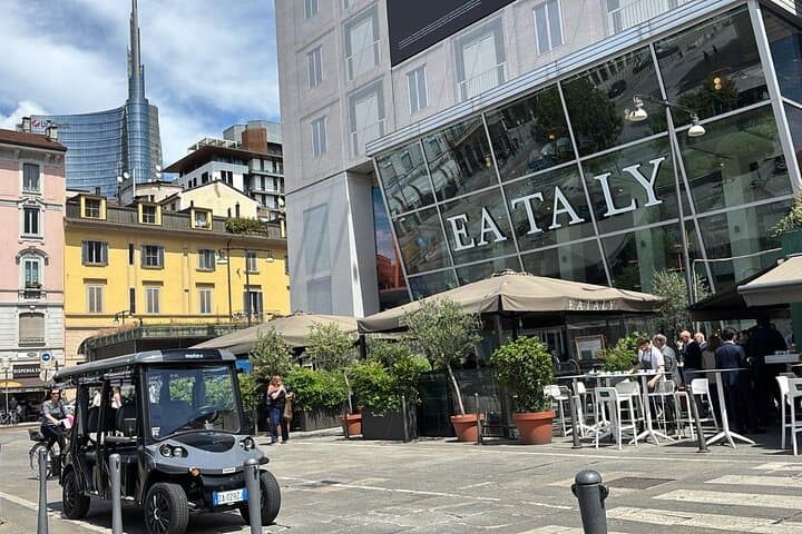 Milan Private Golf-Cart Tour — Sforza Castle, Duomo & Brera by Electric Cart photo 2
