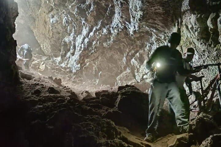 Explore the Volcanic Caves of Xitle: A 6-Hour Hiking Adventure from CDMX