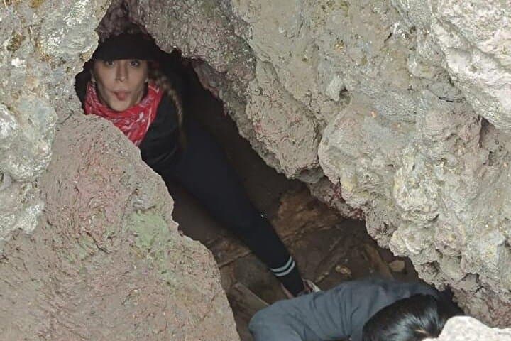 Explore the Volcanic Caves of Xitle: A 6-Hour Hiking Adventure from CDMX photo 5