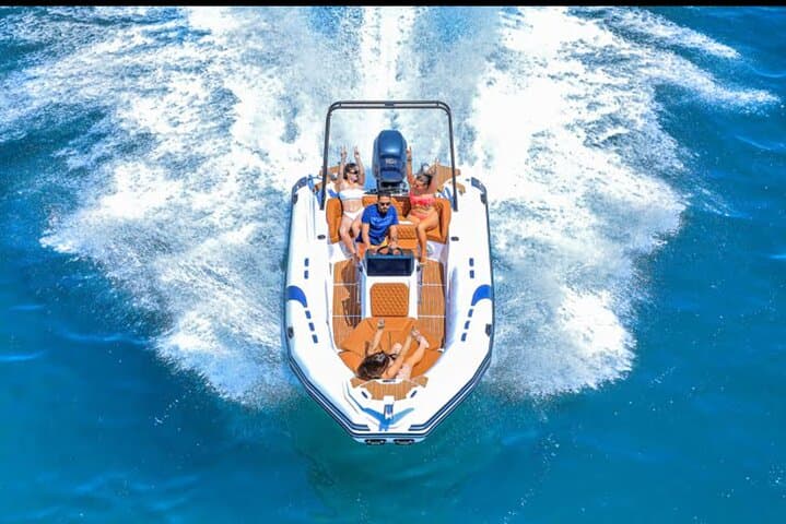 VIP Speed Boat to Dolphin Zones, Orange Island & Snorkeling — Hurghada Private Tour photo 3