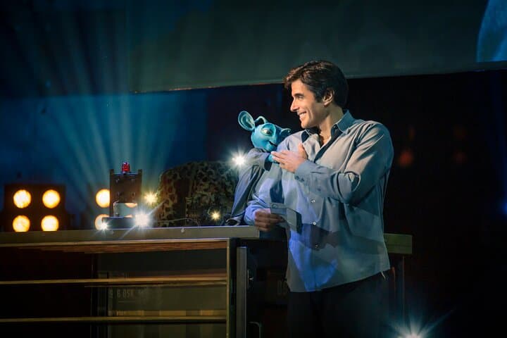 David Copperfield Las Vegas: MGM Grand Illusions, Show Details & Visitor Guide photo 3