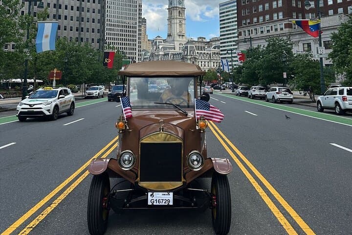 Philadelphia Vintage Car and Electric Cart City Tour Guide photo 2