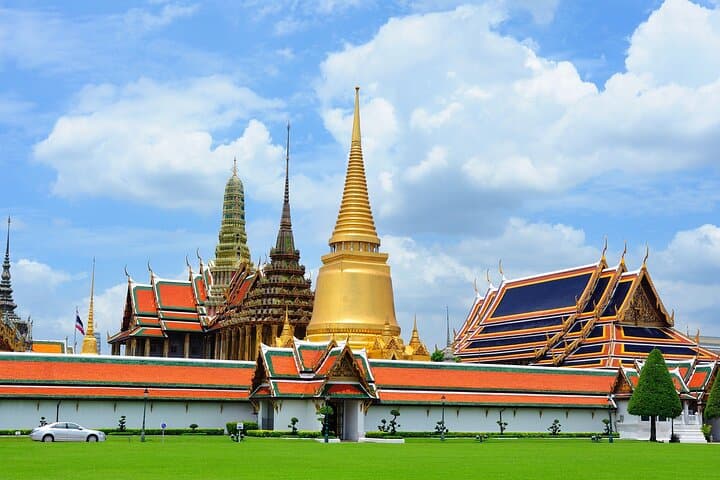 7-Day Bangkok to Phuket Adventure: Grand Palace, Mangroves & Phi Phi Islands photo 4