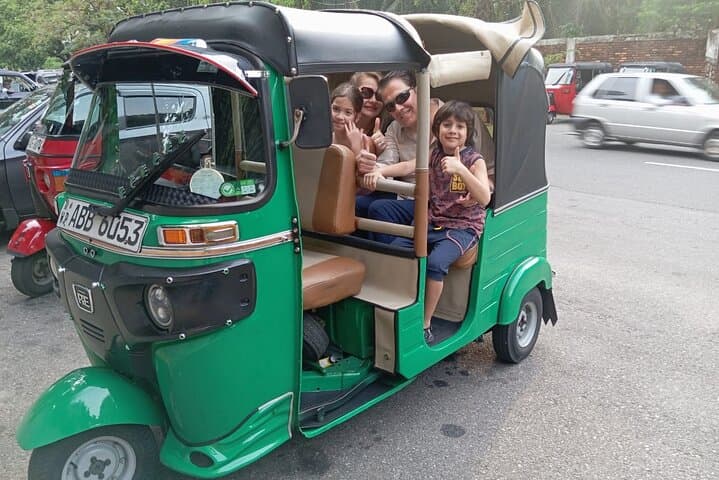 Guided Tuk Tuk Tour of Colombo: Explore the City's Culture and Coastal Sights photo 2