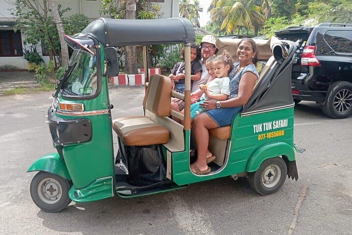 Guided Tuk Tuk Tour of Colombo: Explore the City's Culture and Coastal Sights photo 5
