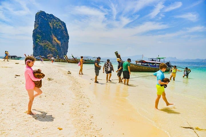 Private Krabi 4-Island Longtail Boat Tour — Poda, Tup, Chicken & Phra Nang photo 4