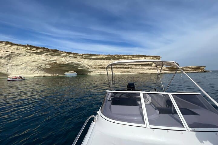 Malta South Coast Private Boat Charter: St. Peter’s Pool, Hofriet Window & Hidden Caves