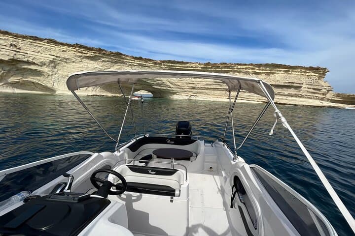 Malta South Coast Private Boat Charter: St. Peter’s Pool, Hofriet Window & Hidden Caves photo 3