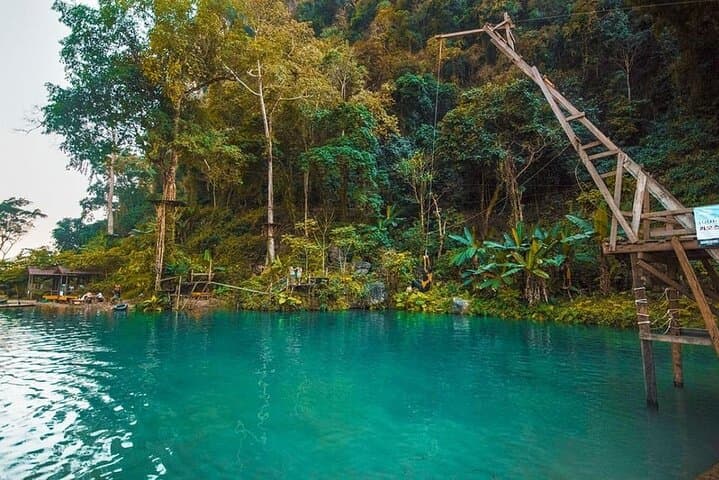 Vang Vieng 2-Day Blue Lagoon and Caves Tour from Vientiane