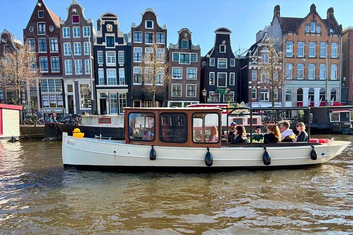 Private Amsterdam Canal Boat Tour — 90-Minute Personalized Cruise photo 5