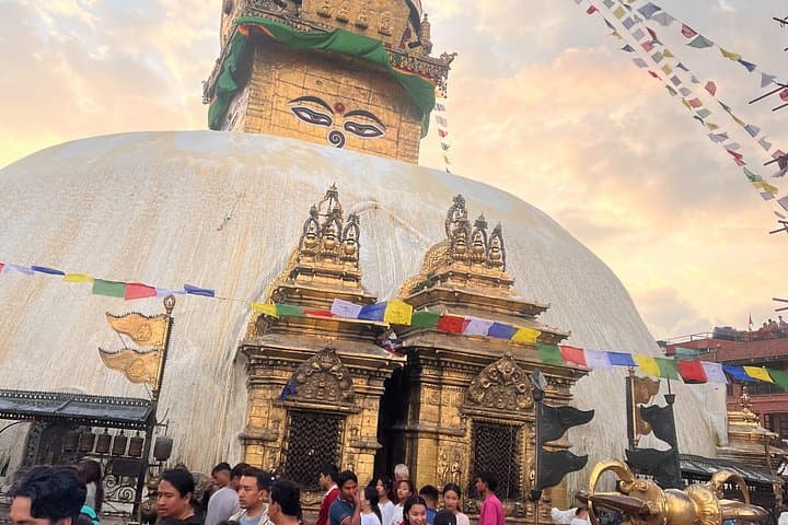 Kathmandu City Tour: Pashupatinath, Boudhanath & Swayambhunath Day Experience photo 4