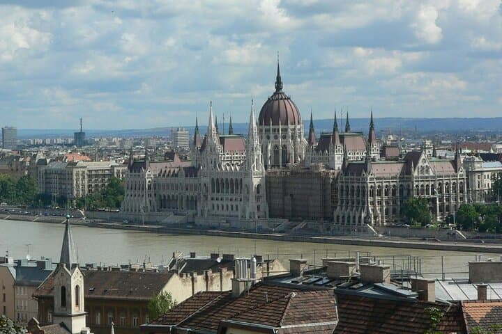 Day Trip from Vienna to Bratislava and Budapest — Castles, Danube & City Sights photo 3