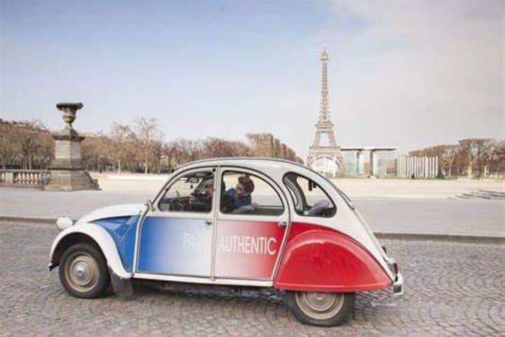 Paris 2CV Classic Car Tour and Le Chai 33 Blind Wine Tasting