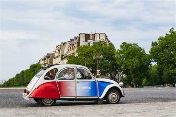Paris 2CV Classic Car Tour and Le Chai 33 Blind Wine Tasting photo 3