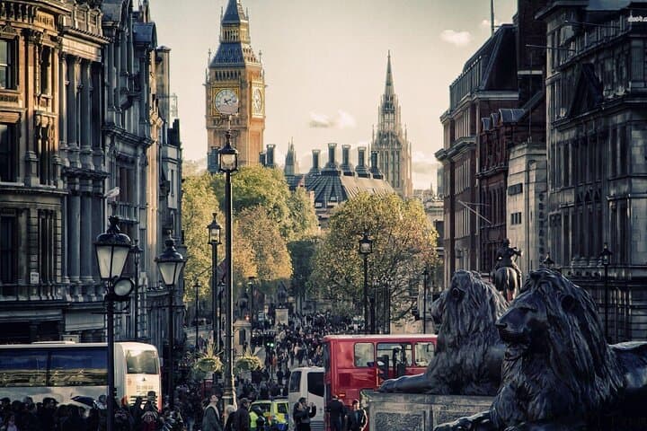 Private 4-Hour London Black Cab Tour: Iconic Sights & Local Secrets photo 5