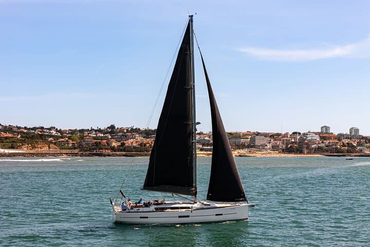 Private Cascais Sailing Cruise: 3-Hour Yacht Tour to Boca do Inferno and Carcavelos photo 2