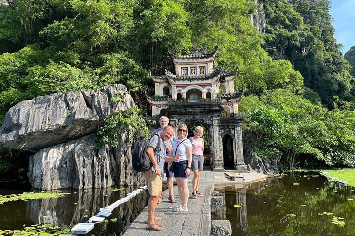 Explore Trang An, Bich Dong & Mua Cave: Ninh Binh Private Day Trip photo 2