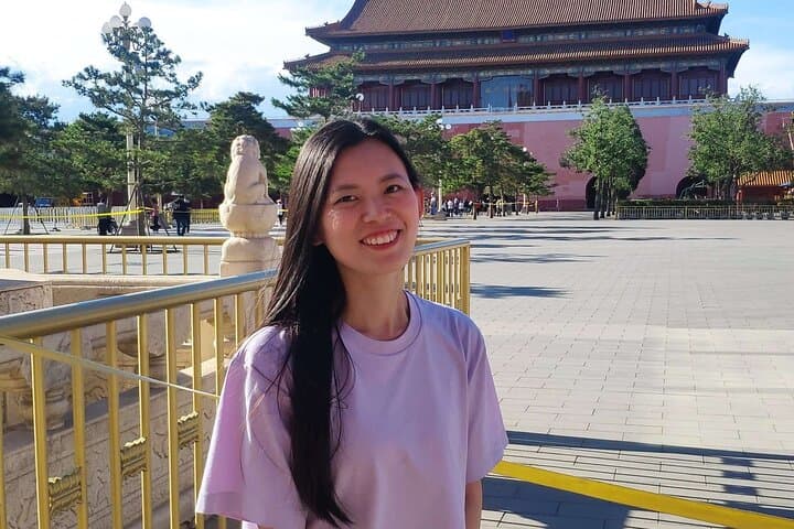 Shanghai Private Guide and Language Companion — Personalized 3–6 Hour City Tours photo 2