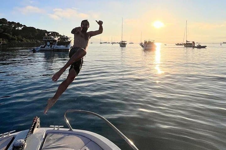 Evening Private Boat to the Lérins Islands from Cannes — Sunset Cruise photo 3
