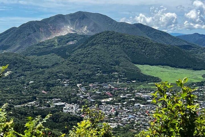 Hakone Private Hiking: Certified Guide, Forest Bathing & Onsen Day Hike photo 3