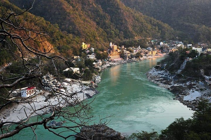 Delhi to Rishikesh and Corbett Tiger Reserve: Ganga Aarti, Ashrams & Jungle Safaris