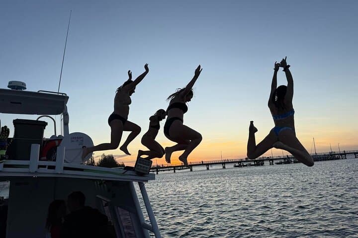 Busselton Jetty Sunset Cruise: Swim, Snorkel & Sunset Views photo 5