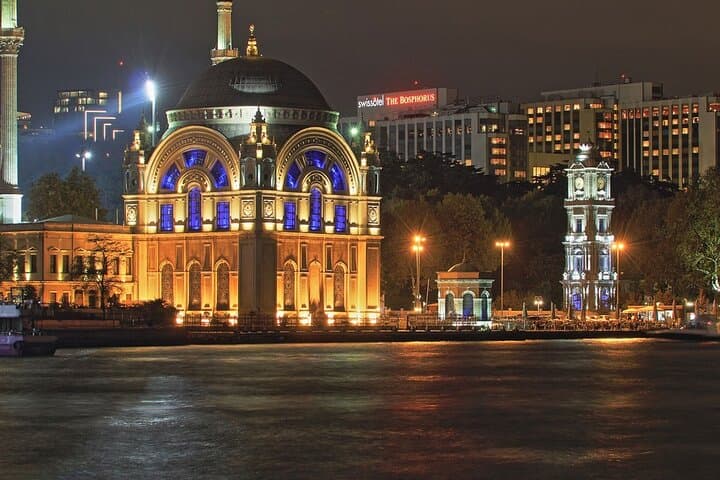 Bosphorus Night Lights Cruise: Evening Boat Tour with Tea & Cookies in Istanbul photo 4