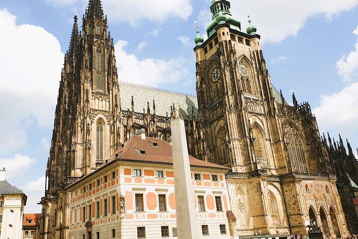 Prague Castle Audioguide Tickets — Pick Up at GPG Office & Visitor Tips photo 3