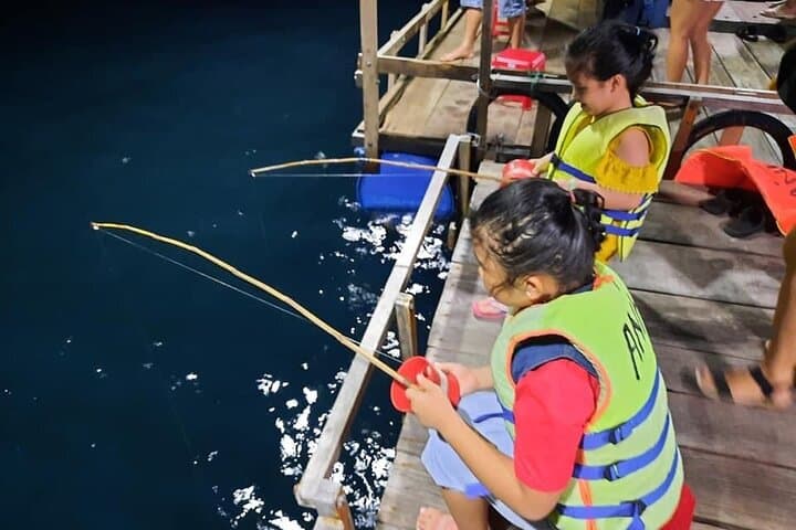 Phu Quoc Sunset & Night Squid Fishing Cruise from Duong Dong photo 6
