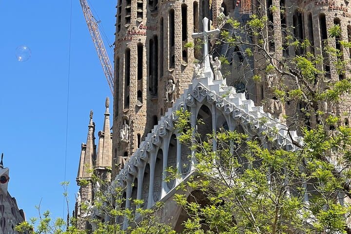 Sagrada Família Tour from Stone to Soul — Priority Access Guided Experience photo 5