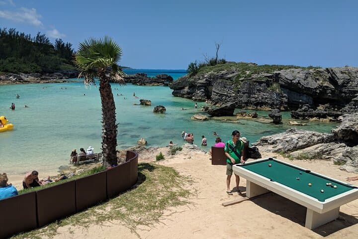 Bermuda Beach Escape & Hamilton Shopping Shore Excursion photo 4