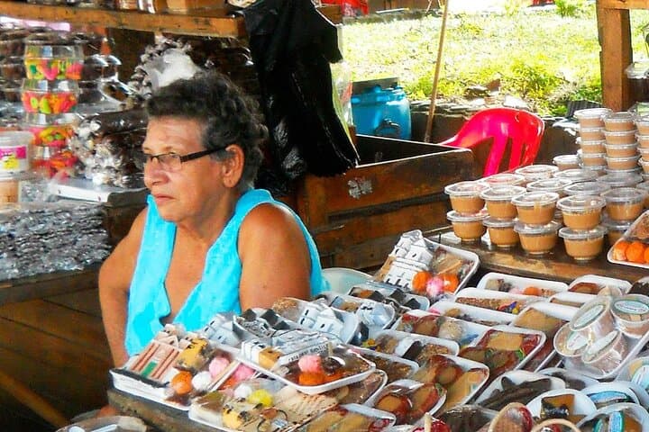 Medellin in a Day: City Tour, Metrocable & Commune 13 Graffitour photo 4