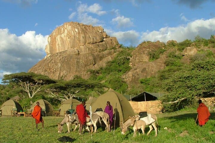 3-Day Camping Safari: Tarangire, Ngorongoro & Hadzabe Bushcamp photo 3