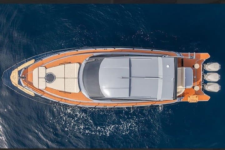 Private Yacht Rental in Miami: 4-Hour Charter from Bayside Marketplace photo 1