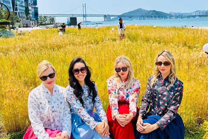 Hanbok Rental at Gwangalli Beach: Traditional Dress Photo Experience in Busan