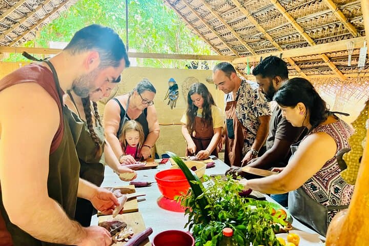Sigiriya Sri Lankan Cooking Class: Hands-On Curry, Coconut & Spice Experience
