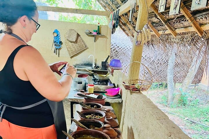 Sigiriya Sri Lankan Cooking Class: Hands-On Curry, Coconut & Spice Experience photo 3