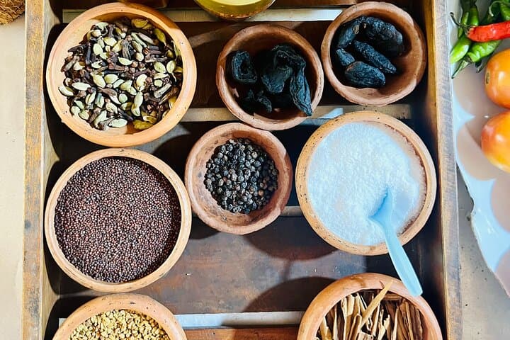 Sigiriya Sri Lankan Cooking Class: Hands-On Curry, Coconut & Spice Experience photo 6