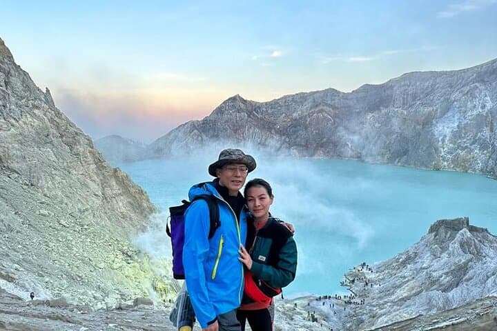 3-Day Bromo & Ijen Volcano Tour from Surabaya — Sunrise, Blue Fire & Private Transfers photo 3