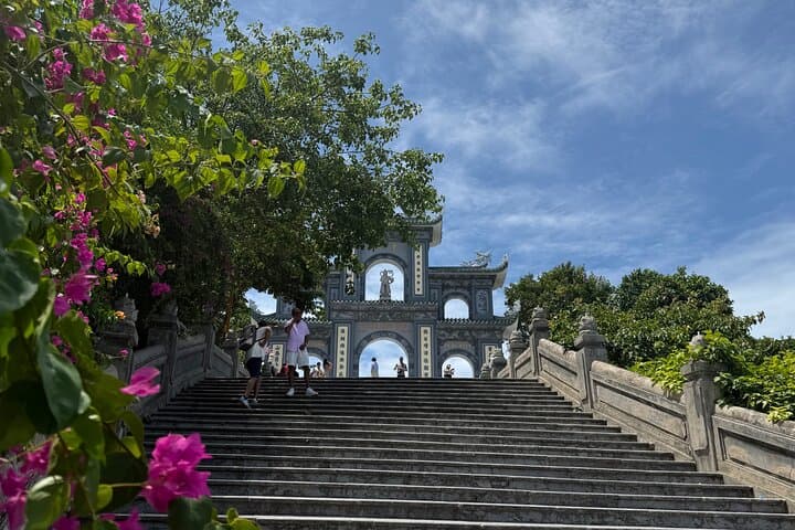 Da Nang City Sightseeing & Paragliding: Marble Mountains to Son Tra Views photo 4