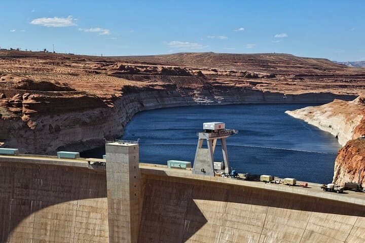 Day Trip from Phoenix to Antelope Canyon, Horseshoe Bend & Lake Powell photo 2