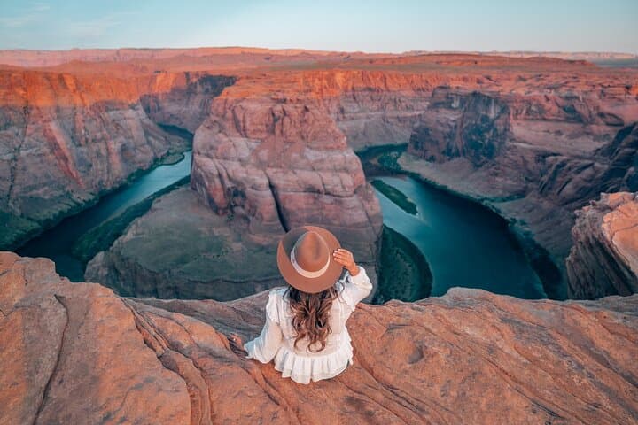 Day Trip from Phoenix to Antelope Canyon, Horseshoe Bend & Lake Powell
