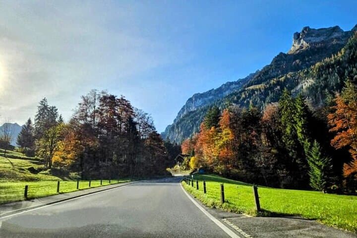 Blausee Express: Quick Scenic Tour from Interlaken to Blue Lake photo 3