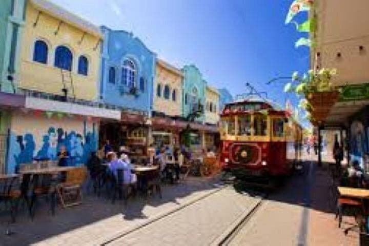 Christchurch City Sights: Antarctic Centre, Riverside Markets & Sumner Beach Tour photo 4