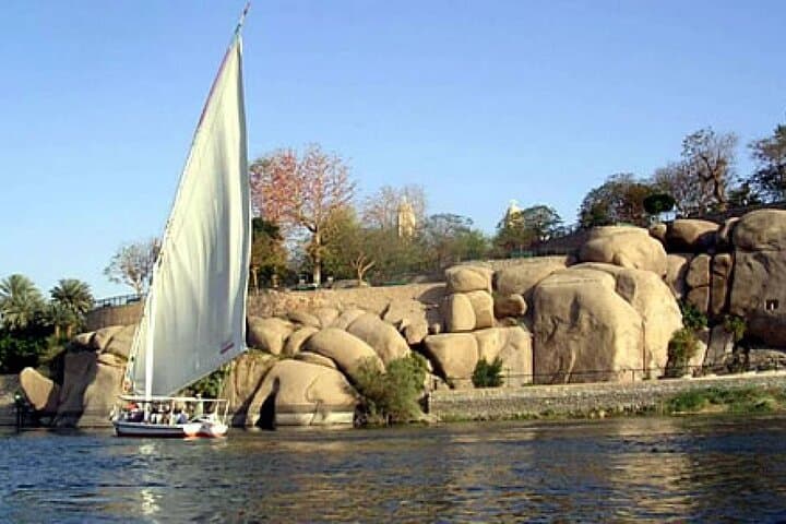 Sail a Traditional Felucca to Elephantine's Botanical Gardens in Aswan photo 5