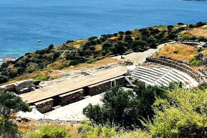 Milos Luxury Jeep Safari: Full-Day Off‑Road Tour with BBQ & Drinks photo 4