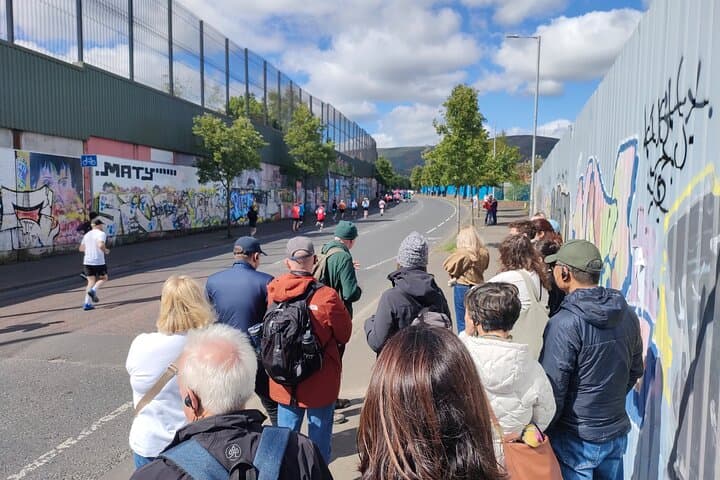 Belfast Troubles Tour: Walls and Bridges — Political Murals & Peace Walls Walking Tour